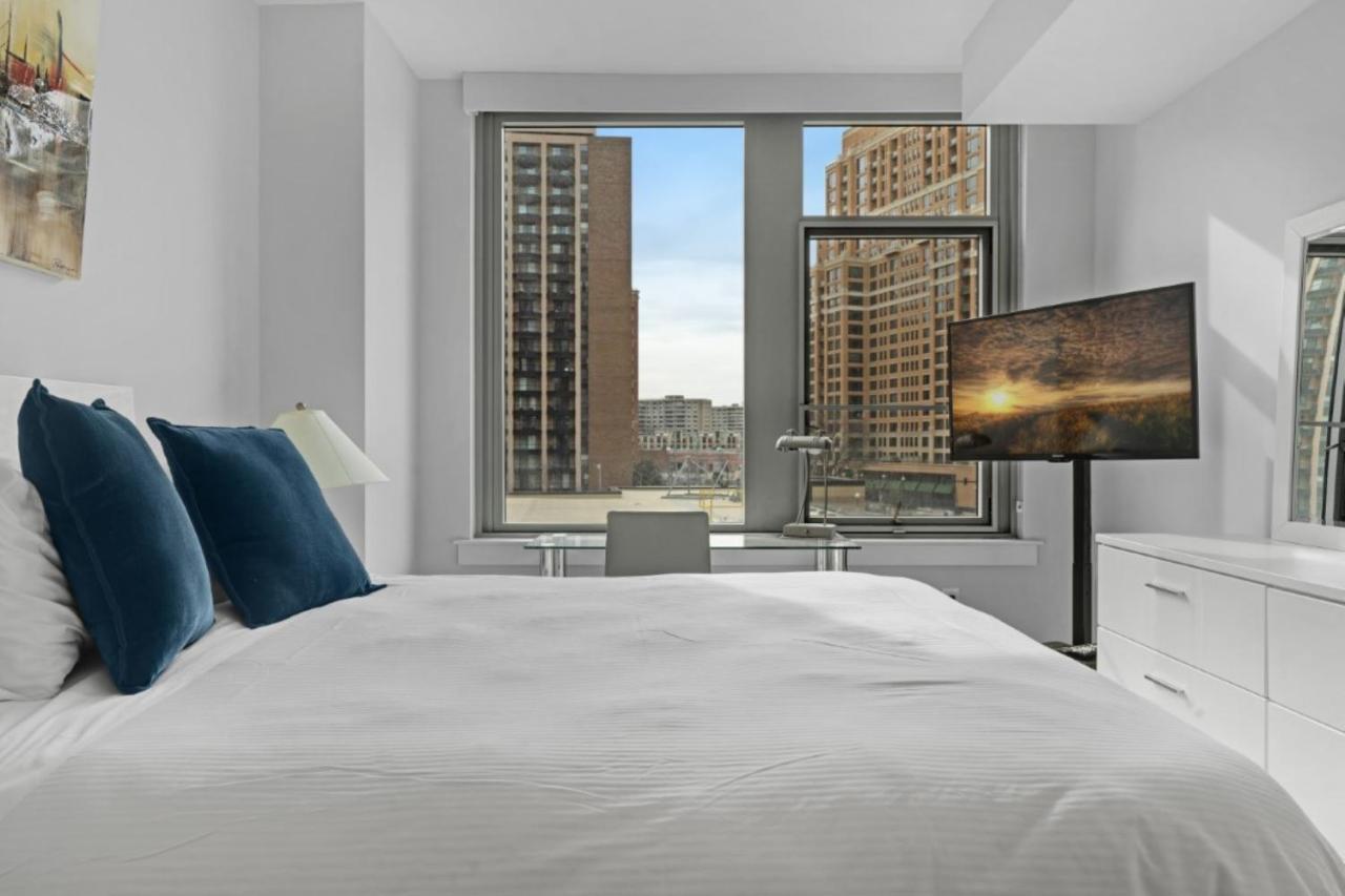 Global Luxury Suites Crystal City Arlington Exteriör bild