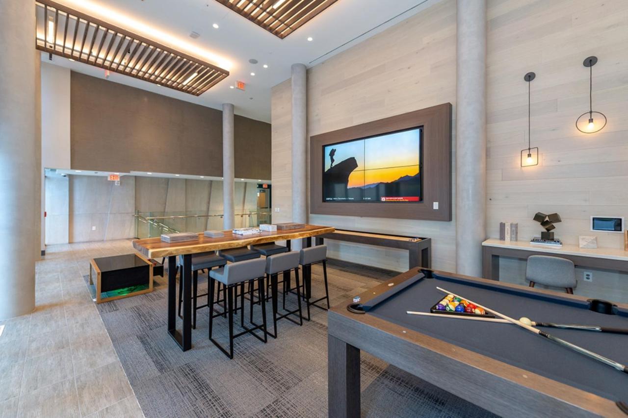 Global Luxury Suites Crystal City Arlington Exteriör bild