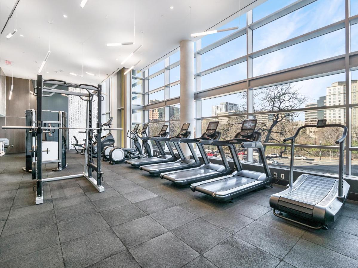 Global Luxury Suites Crystal City Arlington Exteriör bild