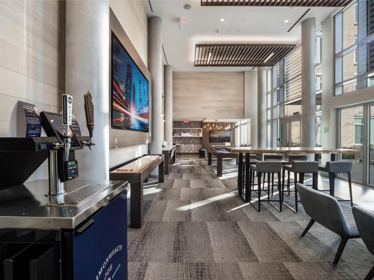 Global Luxury Suites Crystal City Arlington Exteriör bild