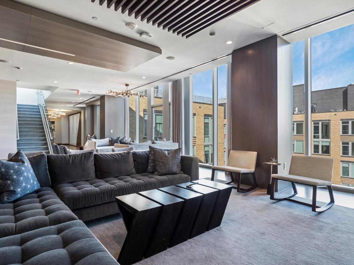 Global Luxury Suites Crystal City Arlington Exteriör bild