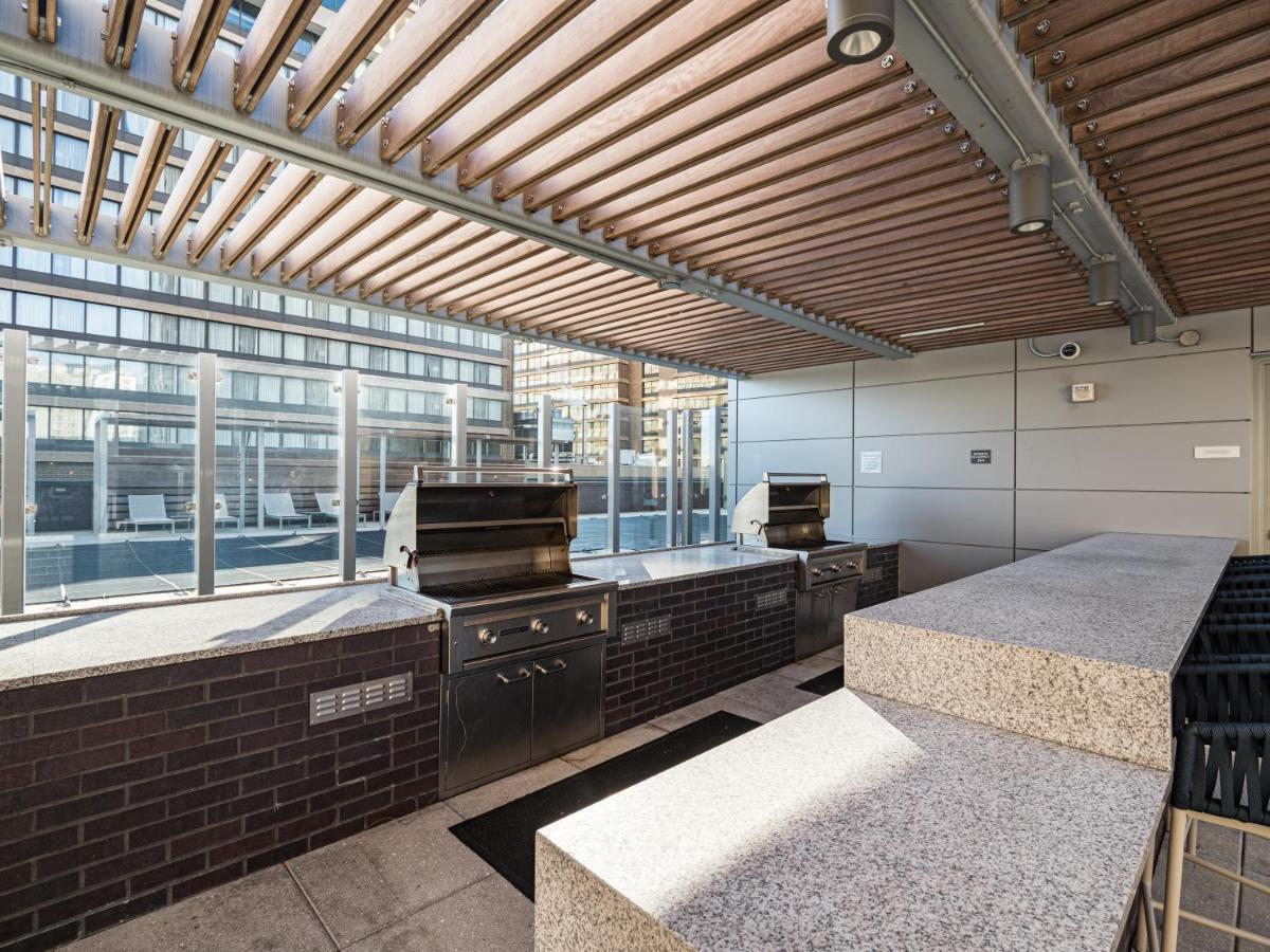 Global Luxury Suites Crystal City Arlington Exteriör bild